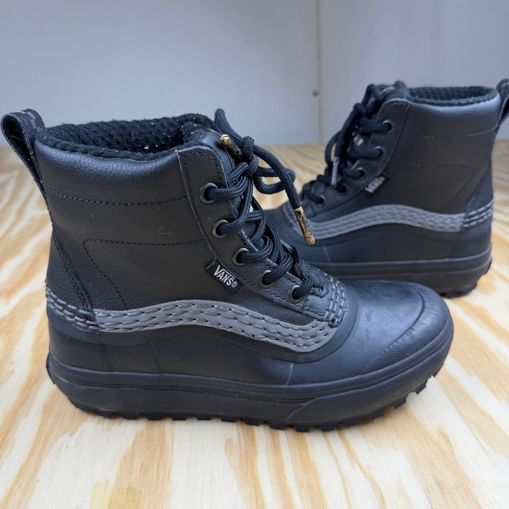 Vans Standard Mid Snow MTE Boots Black Gray Kids Size 3.5 Winter Waterproof